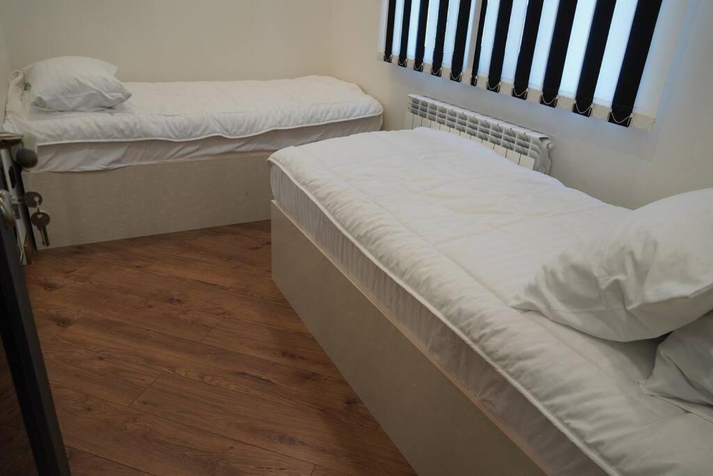 Lovely, Newly Remodeled Apartment In Yerevan! Extérieur photo