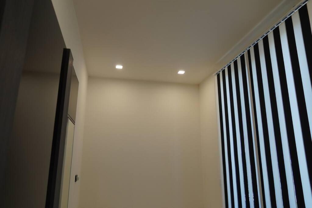 Lovely, Newly Remodeled Apartment In Yerevan! Extérieur photo
