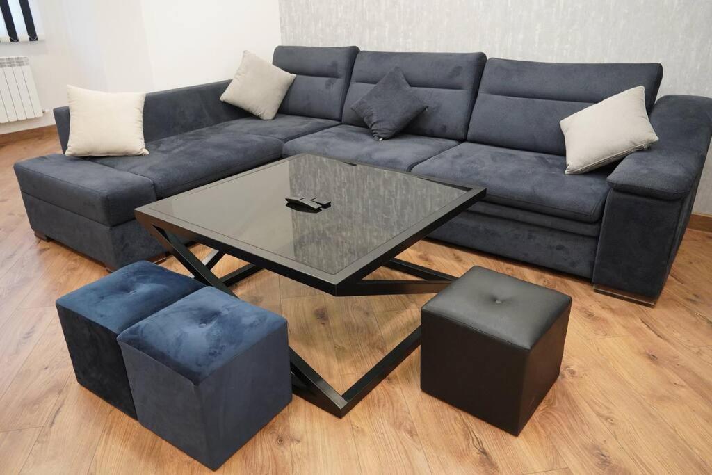 Lovely, Newly Remodeled Apartment In Yerevan! Extérieur photo