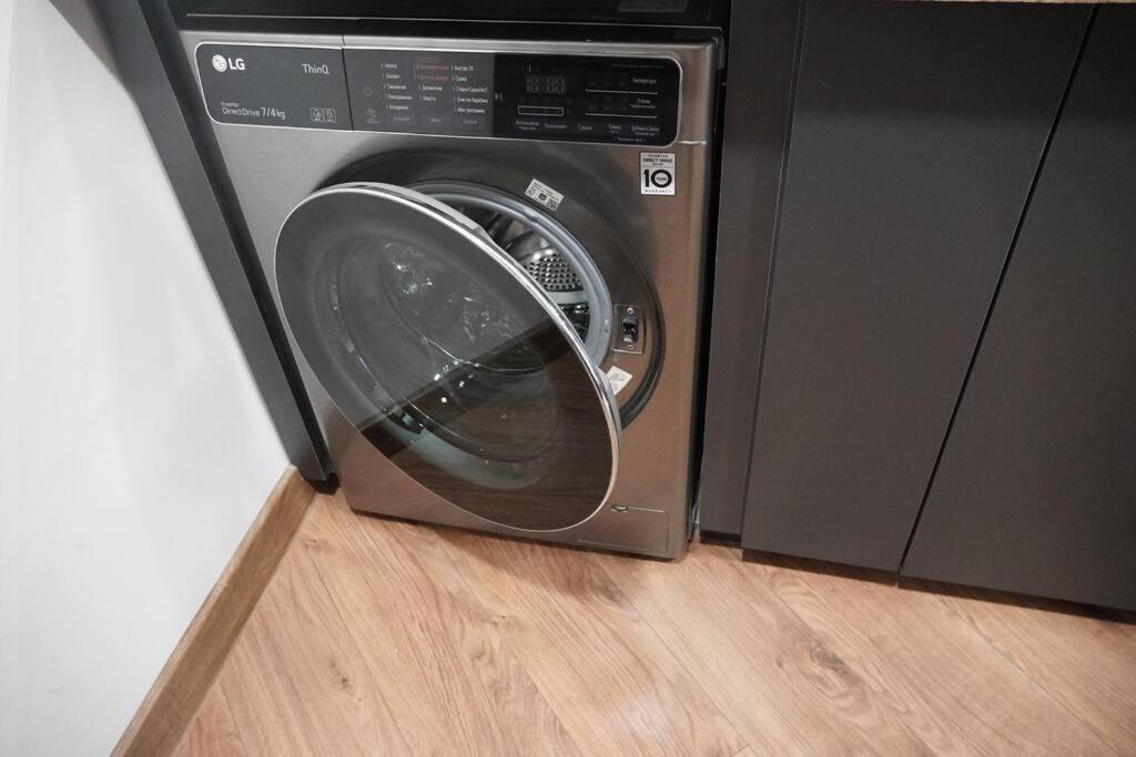 Lovely, Newly Remodeled Apartment In Yerevan! Extérieur photo
